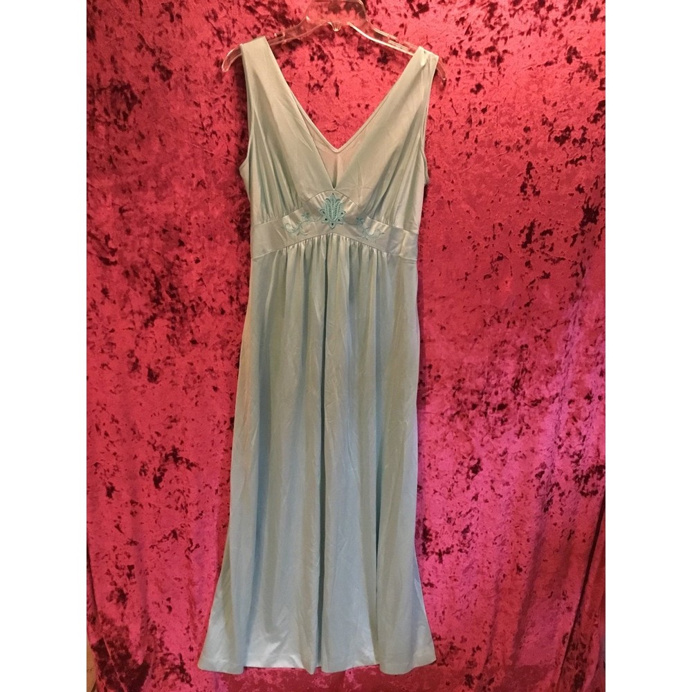 Vintage nightgown maxi dress kaftan mint green Komar floral embroidery md